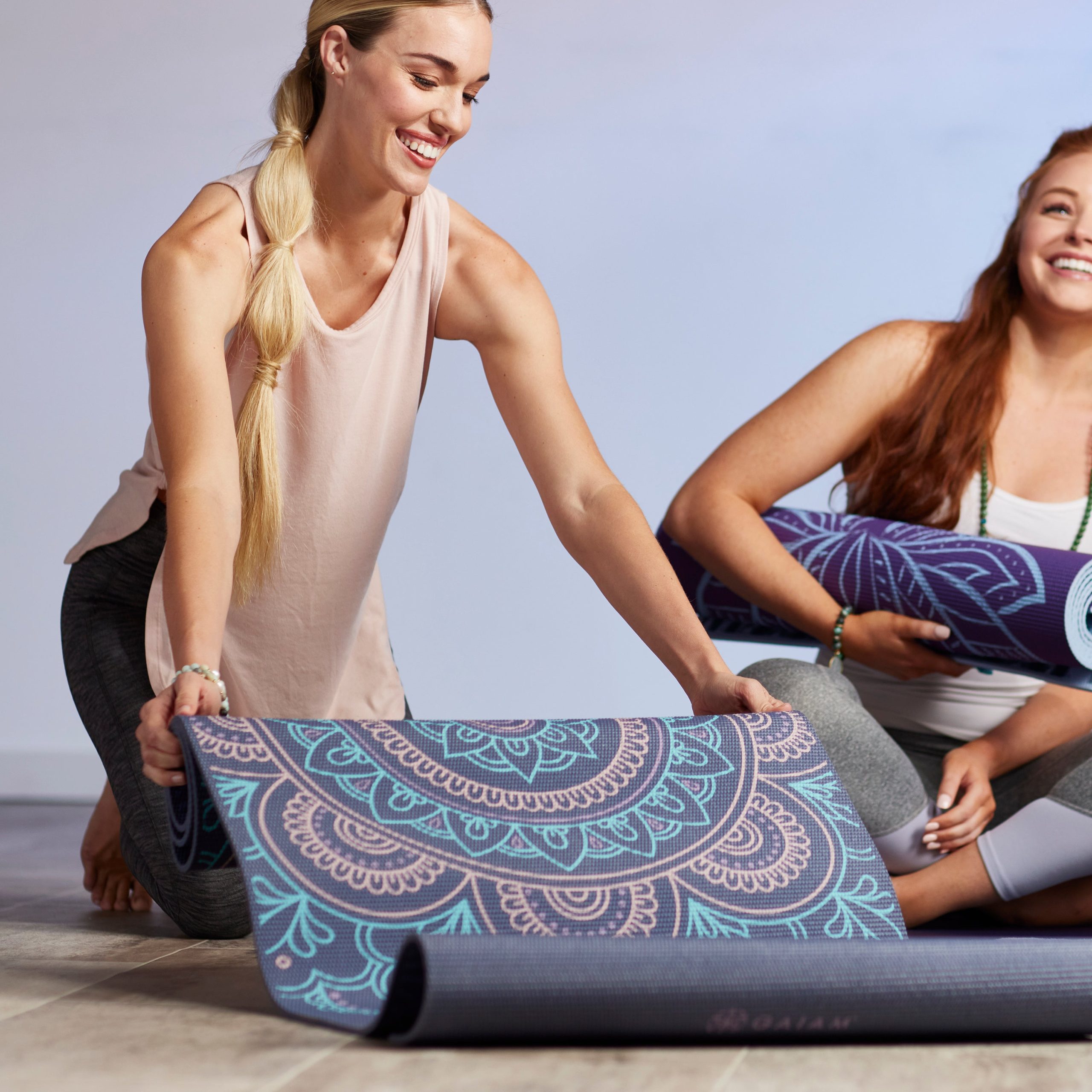 Premium Reversible Purple Illusion Yoga Mat (6mm) - Image 8