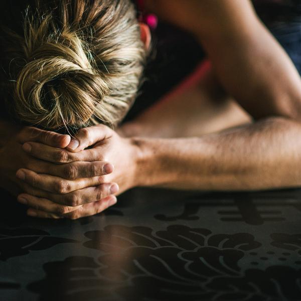 Performance Longer/Wider Dry-Grip Yoga Mat (5mm) - Image 4